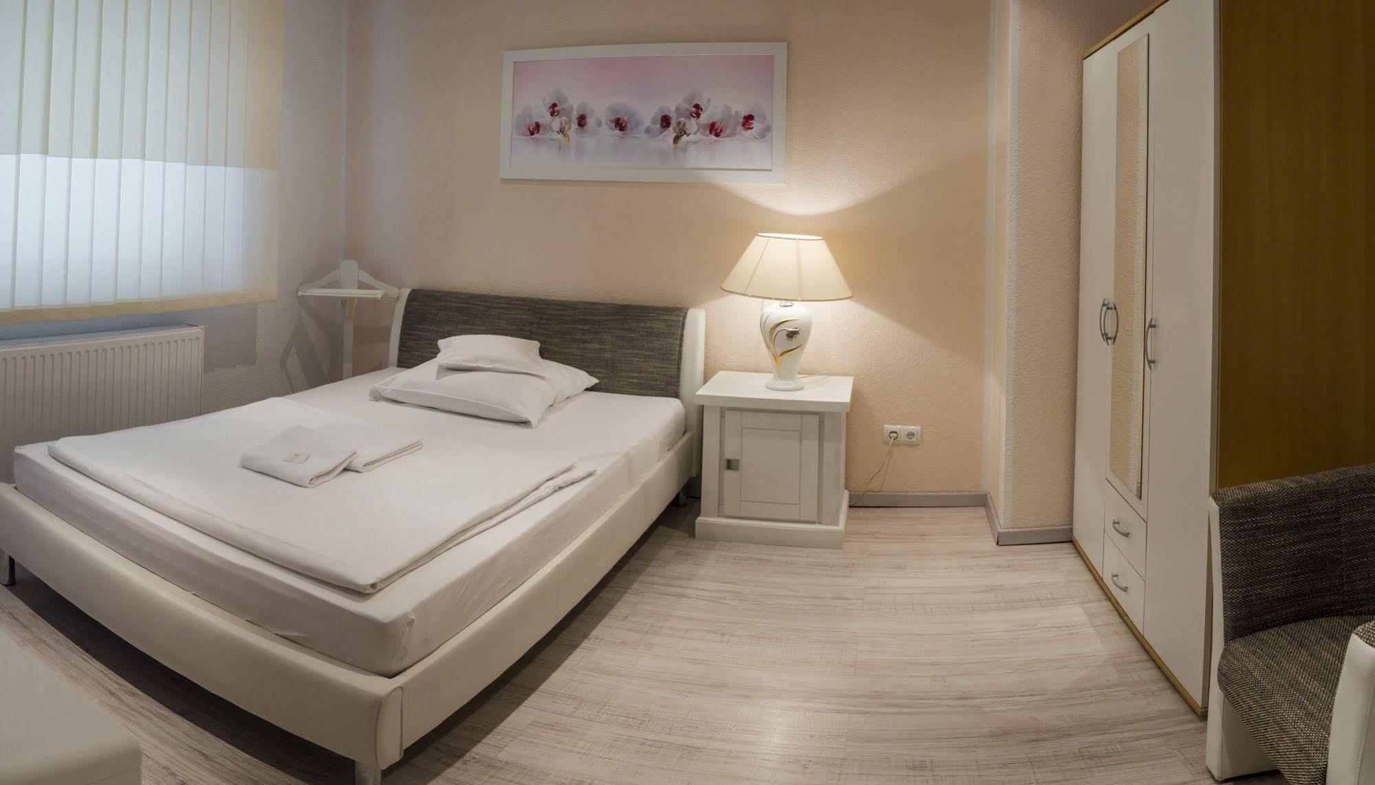 Donau Grill Hotel